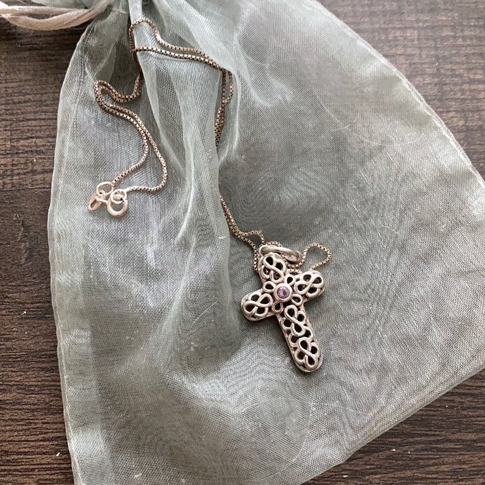 Cross necklace with amethyst stone